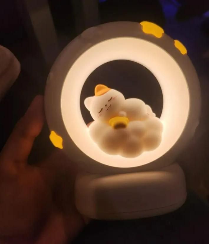 Sleeping Cat LED Night Lamp – Cozy, Cute &amp; Touch-Controlled!